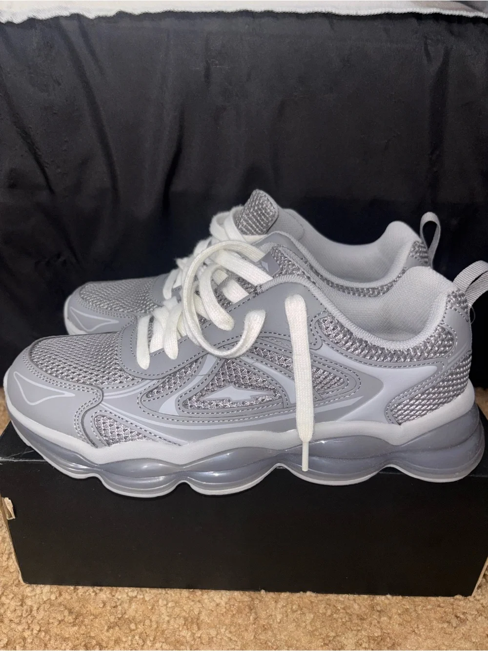 Men’s Avia bubble sneakers